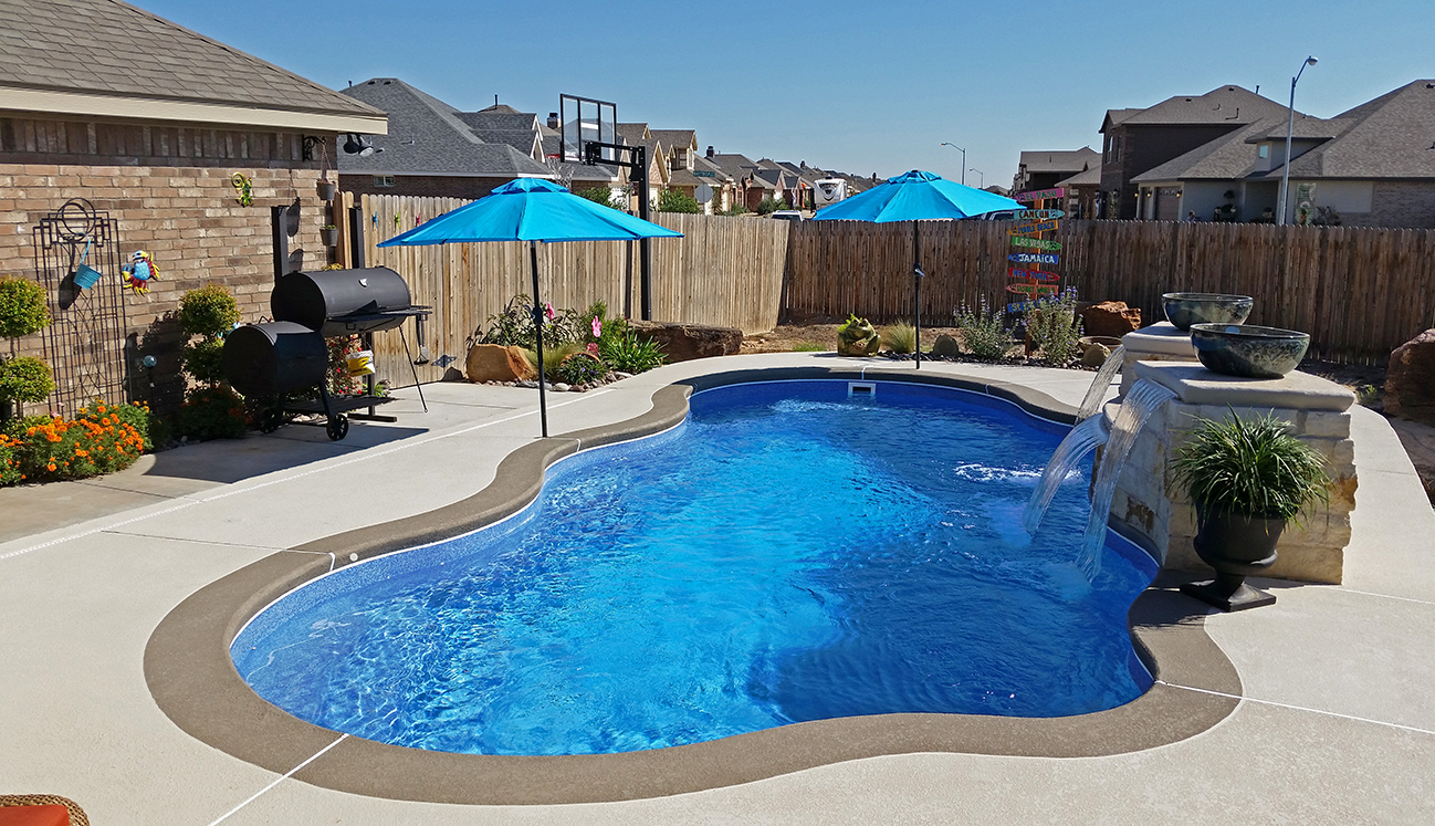 Backyard pool by David Pool and Spa